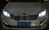 起亚K5 车灯改装欧标Q5双光透镜、全新飞利浦D1S氙气灯泡、方圆天使眼、LED示宽灯