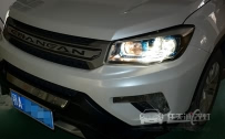 长安CS75 大灯改装小糸原装Q5双光透镜、全新欧司朗D1S 4300K氙气灯泡、博世安定器