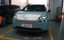 广汽埃安v plus车灯升级树懒舒4近8远矩阵模组透镜