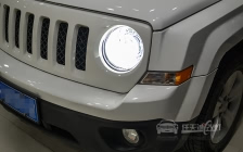 Jeep自由客 车灯改装上海小糸Q5双光透镜、欧司朗D1S灯泡、澳兹姆D1S安定器、天使眼
