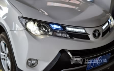 丰田RAV4 车灯改装任天诚黄金版定制双光透镜、飞利浦XV 4800K灯泡、澳兹姆D1S安定器